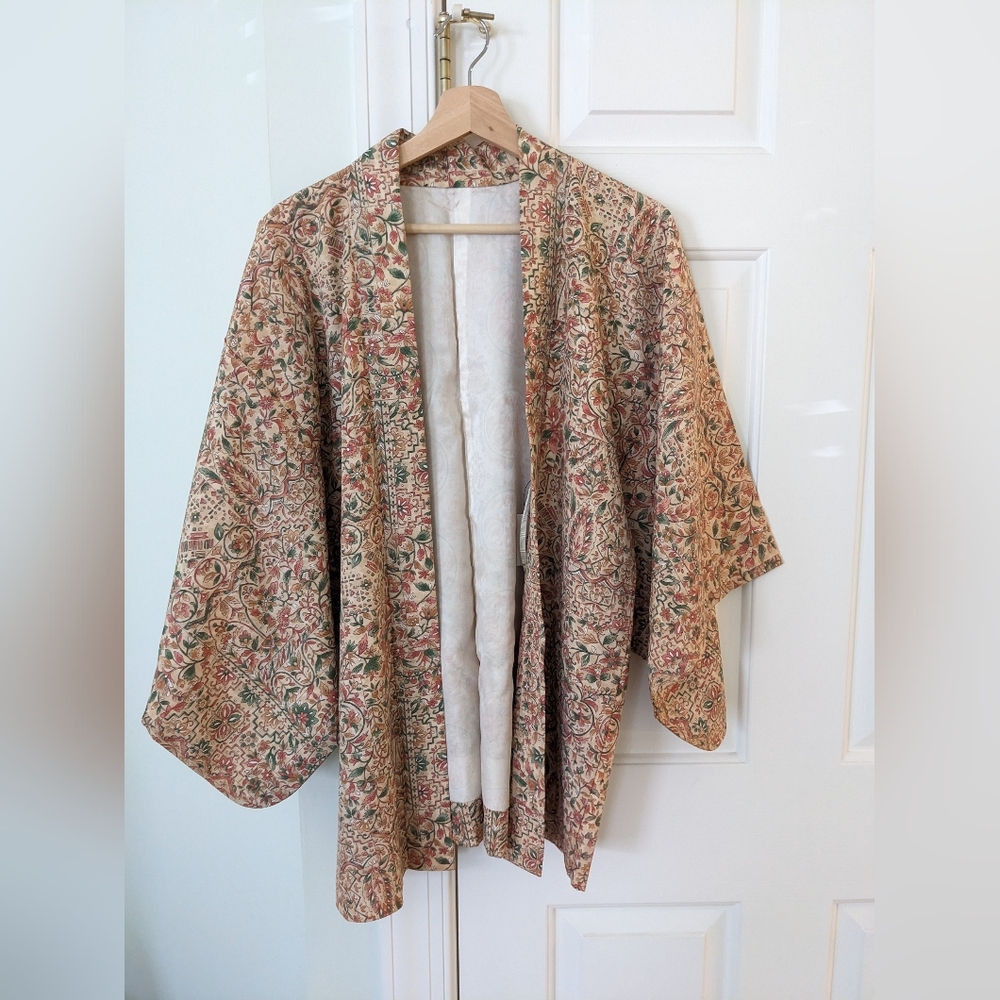 Vintage Haori Kimono jacket milk tea color floral print